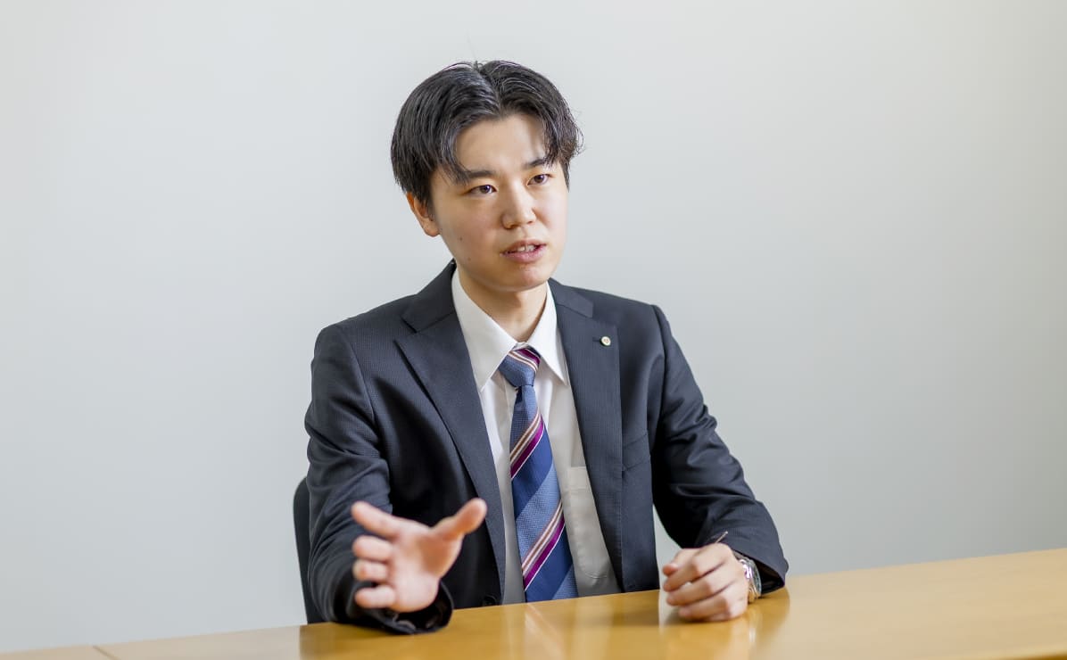「人と深く関われること」と、働く環境の雰囲気を軸に会社を探した